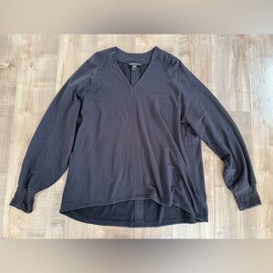 Athleta Rise V-Neck Sweatshirt Women's Large Black Thumbhole Tunic Pullover